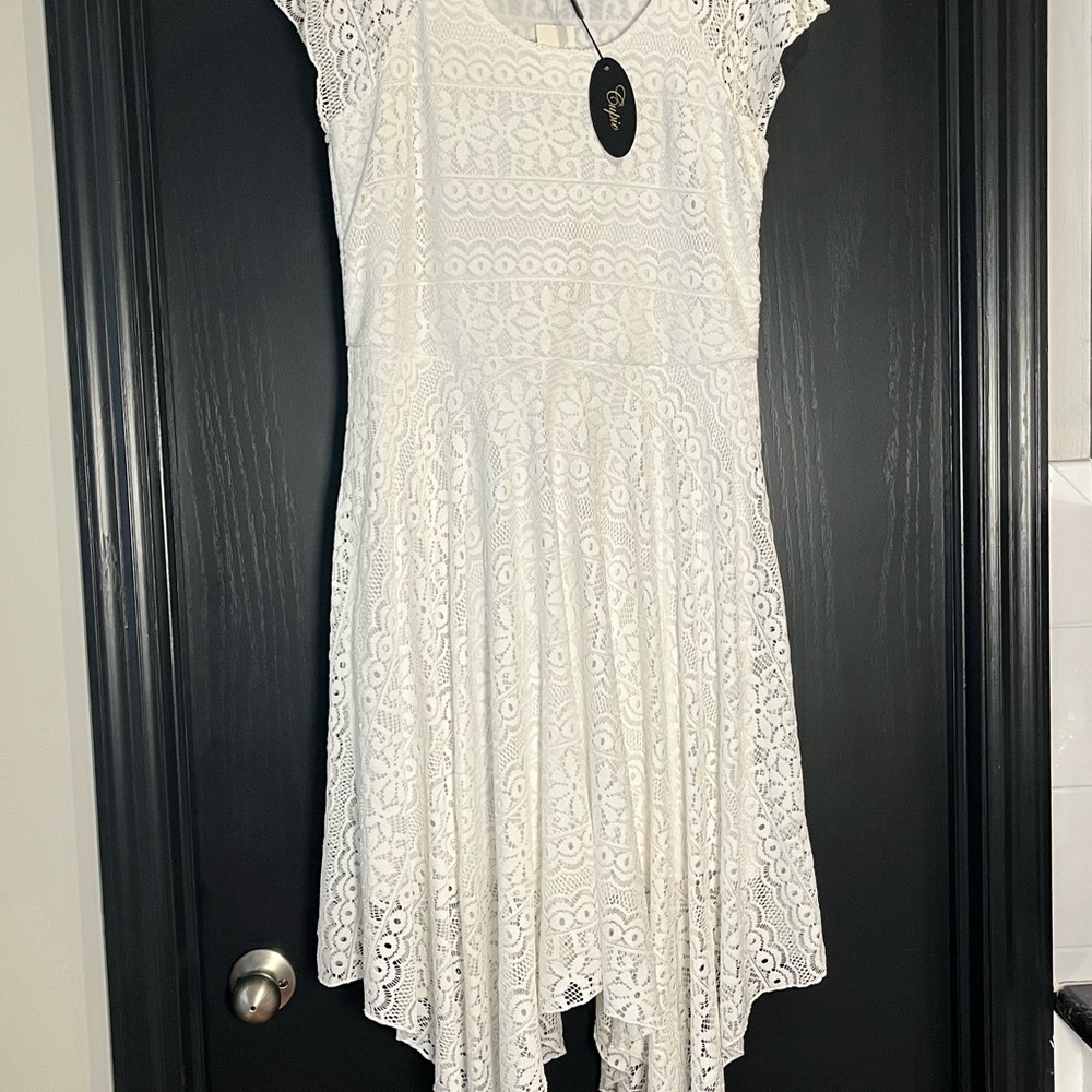 Cupio Asymmetrical White Lace Dress